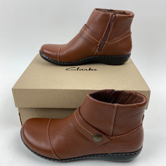 clarks ashland pine ankle boots